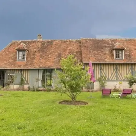 Manoir Bleu Et Biches